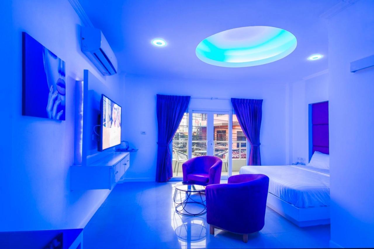 Titanic Residence-5 Minutes Walk To Walking Street Pattaya Ngoại thất bức ảnh