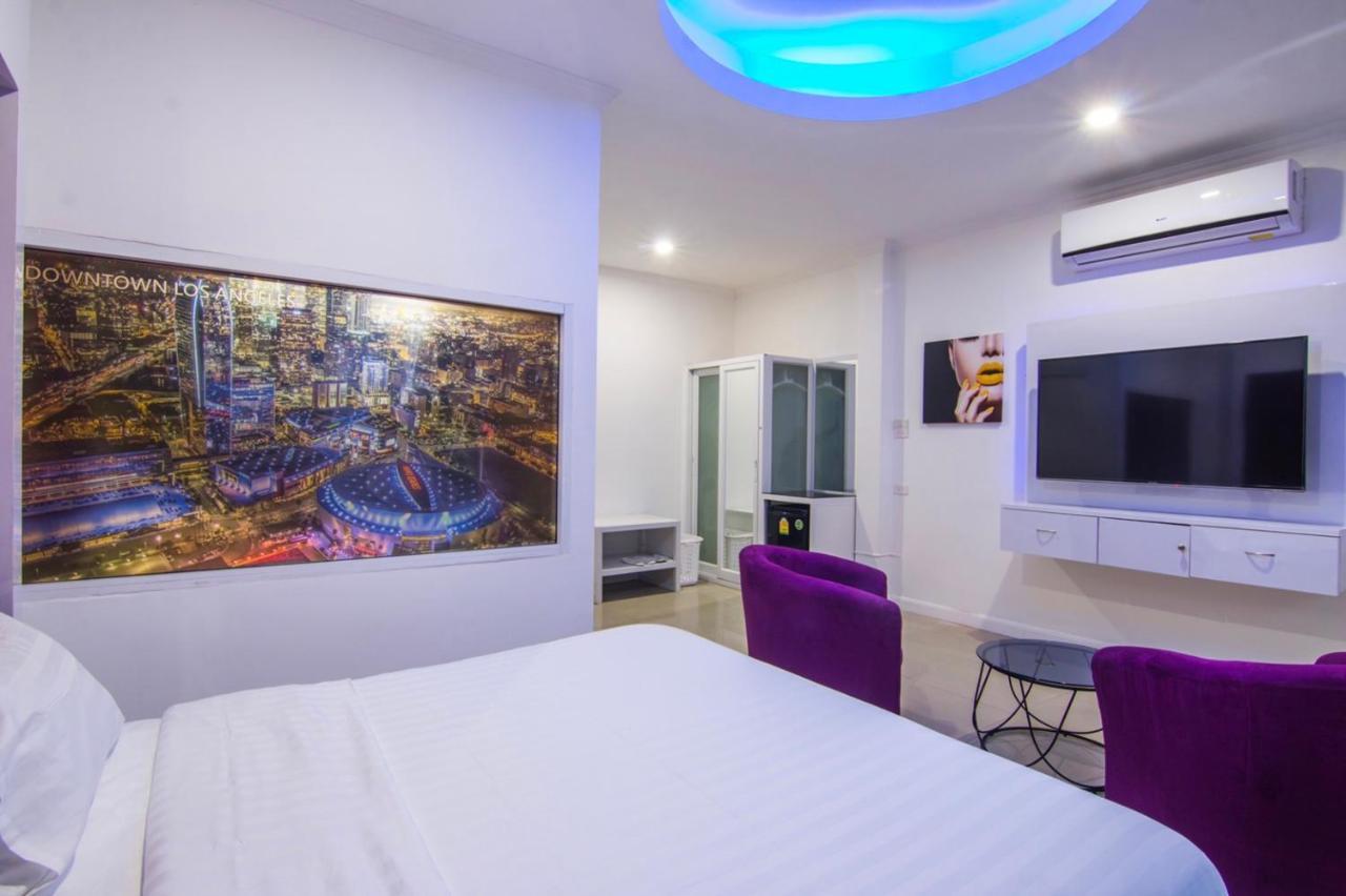 Titanic Residence-5 Minutes Walk To Walking Street Pattaya Ngoại thất bức ảnh