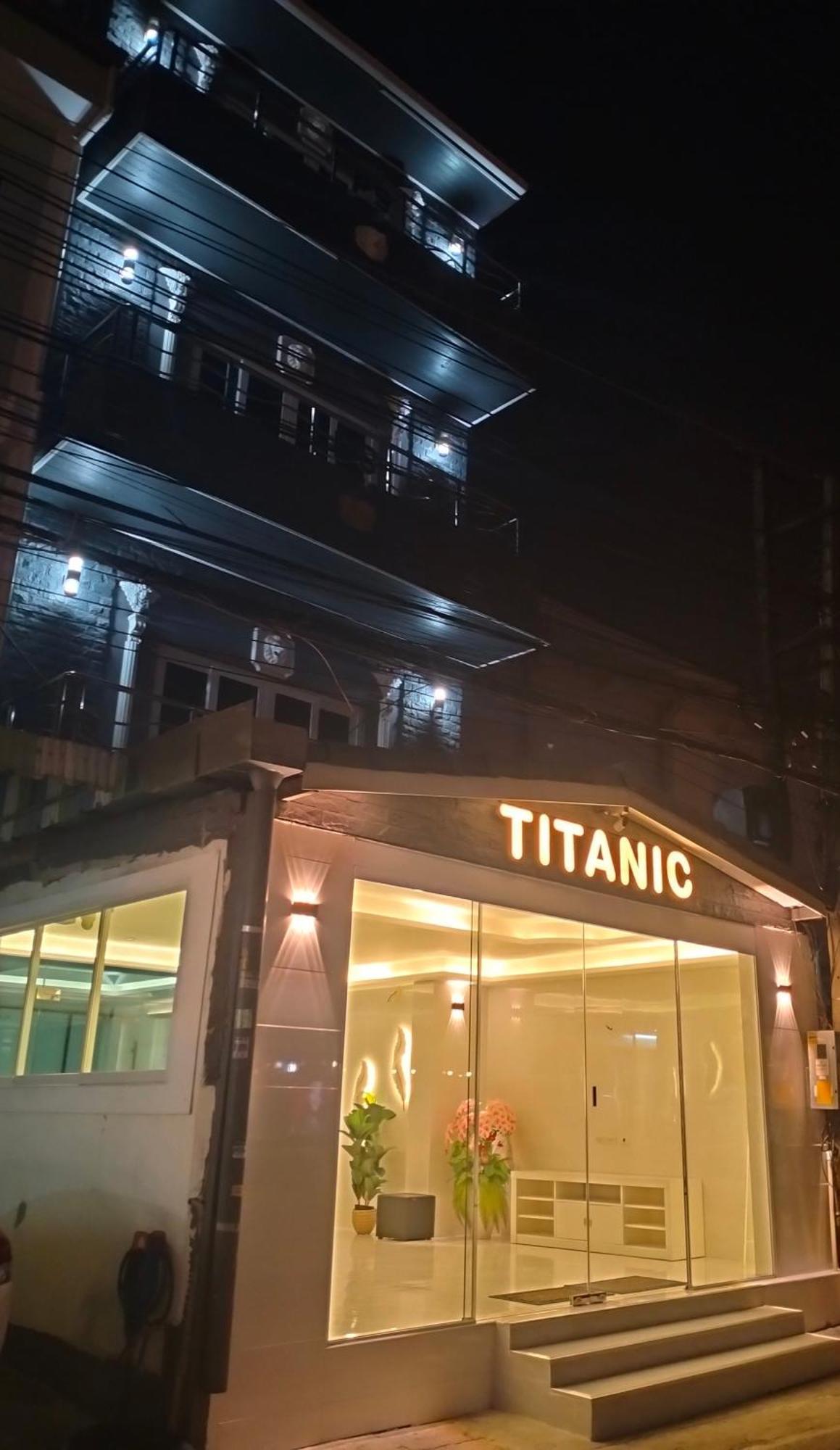 Titanic Residence-5 Minutes Walk To Walking Street Pattaya Ngoại thất bức ảnh