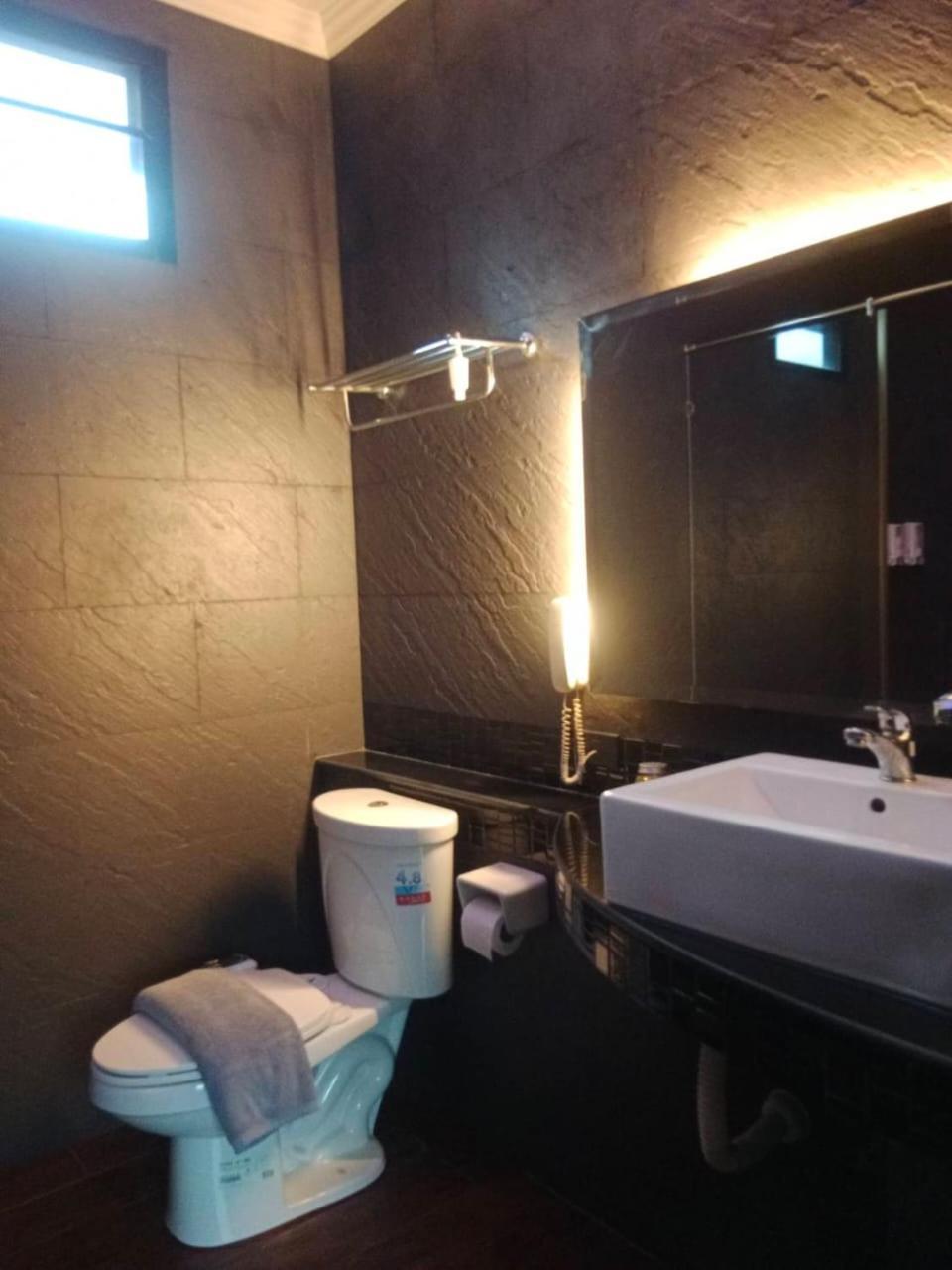 Titanic Residence-5 Minutes Walk To Walking Street Pattaya Ngoại thất bức ảnh